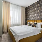 Breeze Gateway Center شقة