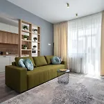 Breeze Gateway Center شقة *