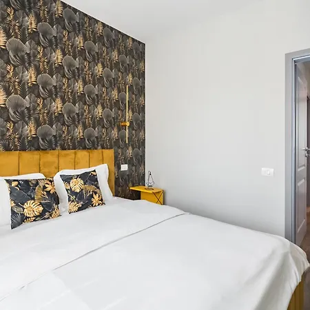 Apartment Breeze Gateway Center *