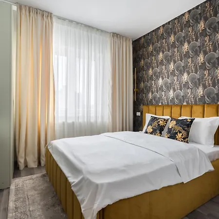 Breeze Gateway Center Apartment