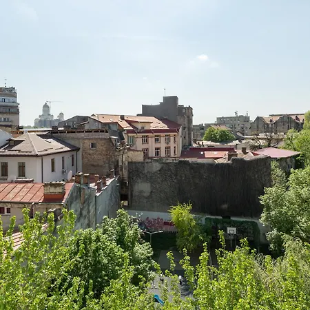 Breeze Gateway Center *