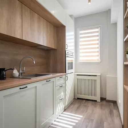 Breeze Gateway Center Apartment *