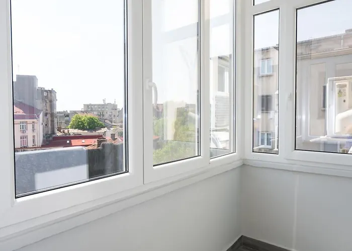 Breeze Gateway Center Apartment Bucharest