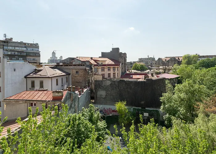 Breeze Gateway Center *