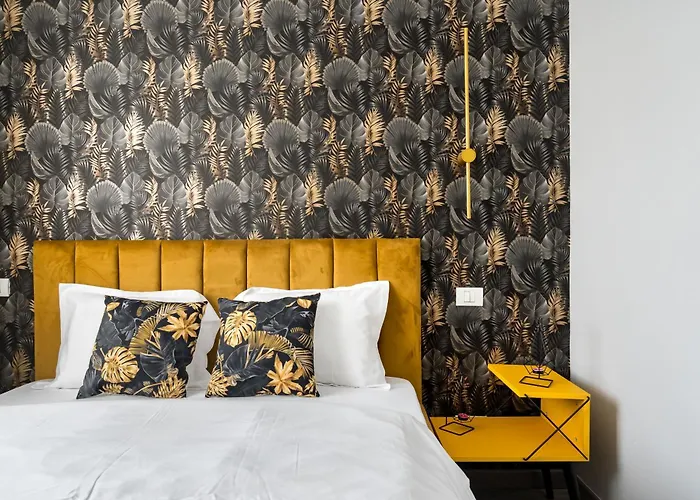 Breeze Gateway Center *