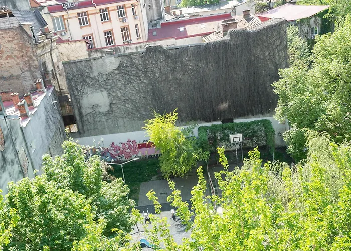 Breeze Gateway Center *